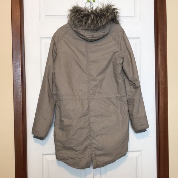 Bench Ladies Parka size Large - Picture 2 of 10